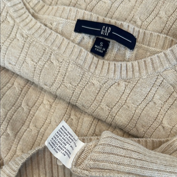GAP Women's Cable Knit Sweater - Beige - Picture 4 of 5